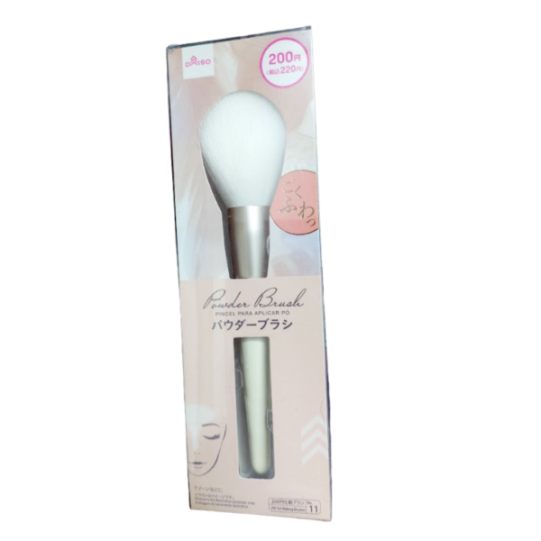 DAISO Powder Brush